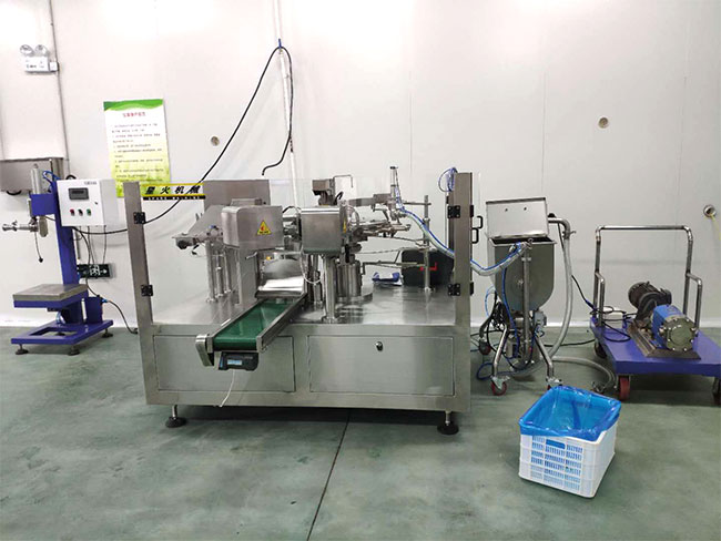 星火调味酱料给袋式包装机械展示